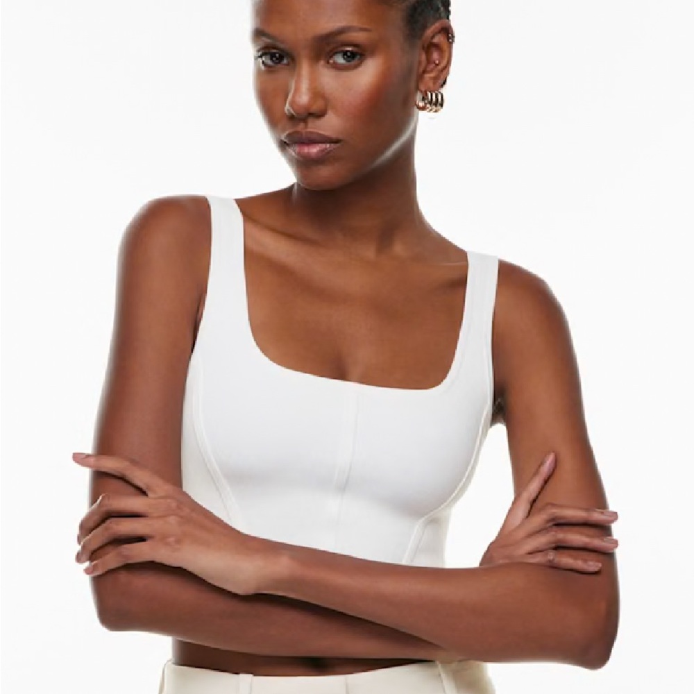 Babaton Classic White Crop Top - Picture 2 of 4